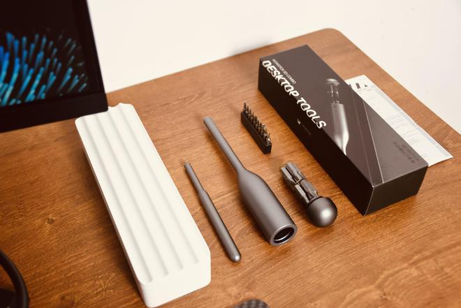wowstick手动螺丝刀套装体验爱游戏最新拆开后盖才发现电池怀孕了(图7)